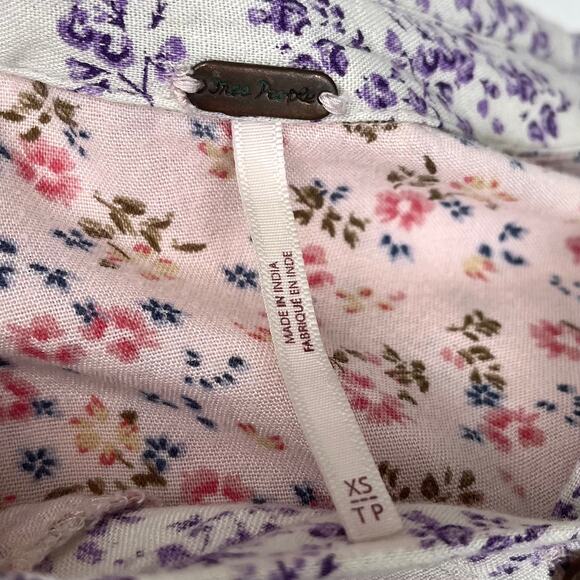 Floral Tiered Button-Front Mini Dress in Pastel Pink - Picture 9 of 16